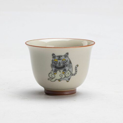 https://www.cnteaspirit.com/wp-content/uploads/2022/12/Creative-Grey-Glaze-Ceramic-Cute-Lucky-Tiger-Tea-Cup-11-500x500.jpg