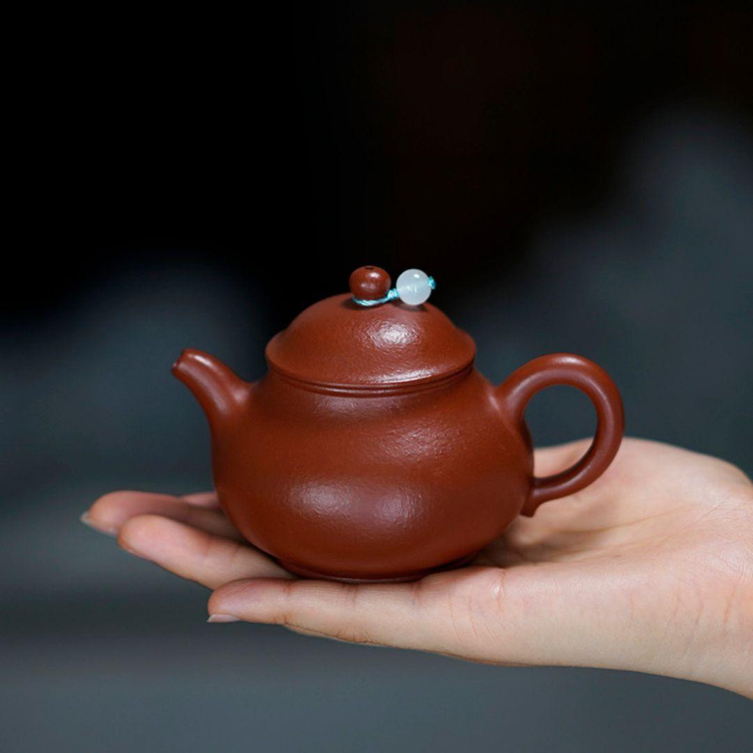 Classical Pear Shape Teapot