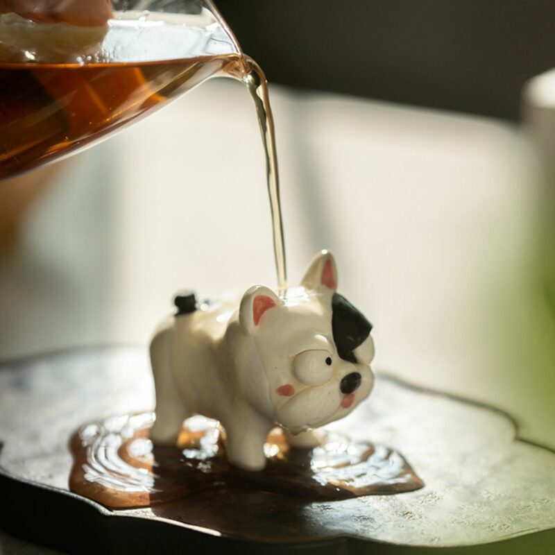 handmade-ceramic-cute-little-peeing-french-bulldog-tea-pet-3