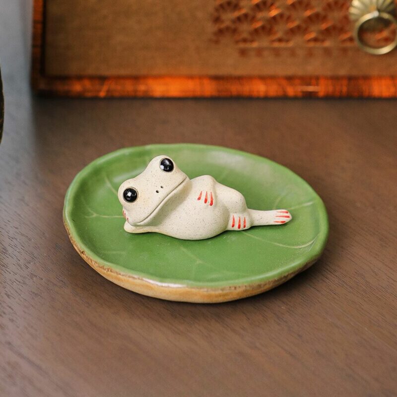handmade-zen-style-ceramic-cute-little-frog-tea-pet-6