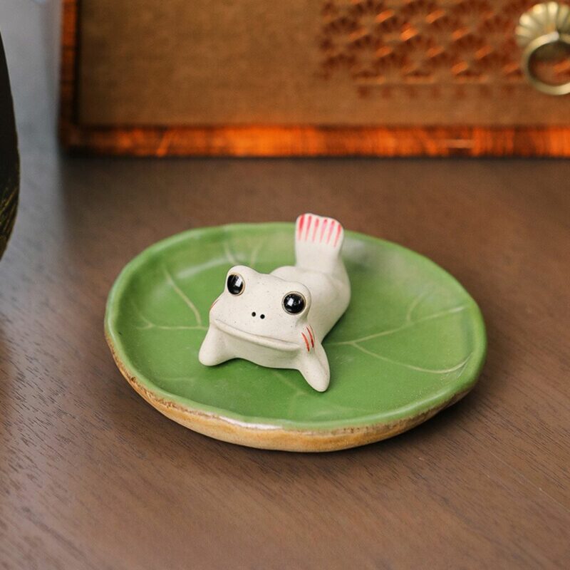 handmade-zen-style-ceramic-cute-little-frog-tea-pet-7
