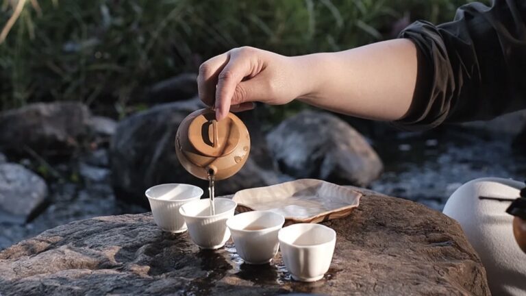 Yixing Teapot - outdoor gong fu tea session