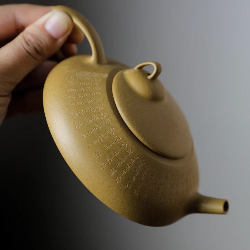 handmade-golden-duanni-li-bai-yixing-teapot-2