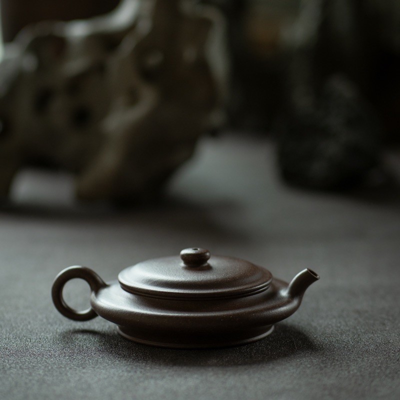 semi-handmade-zini-ming-yuan-xu-bian-100ml-yixing-teapot-10