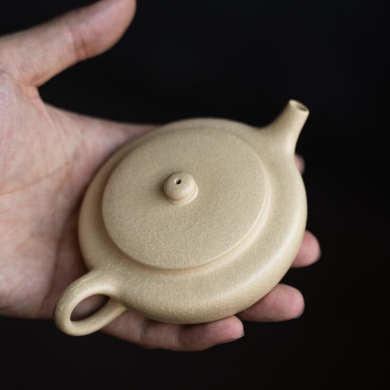 ben-shan-lvni-bian-chen-90ml-yixing-teapot-4