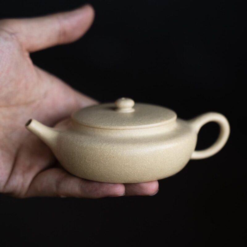 ben-shan-lvni-bian-chen-90ml-yixing-teapot-8