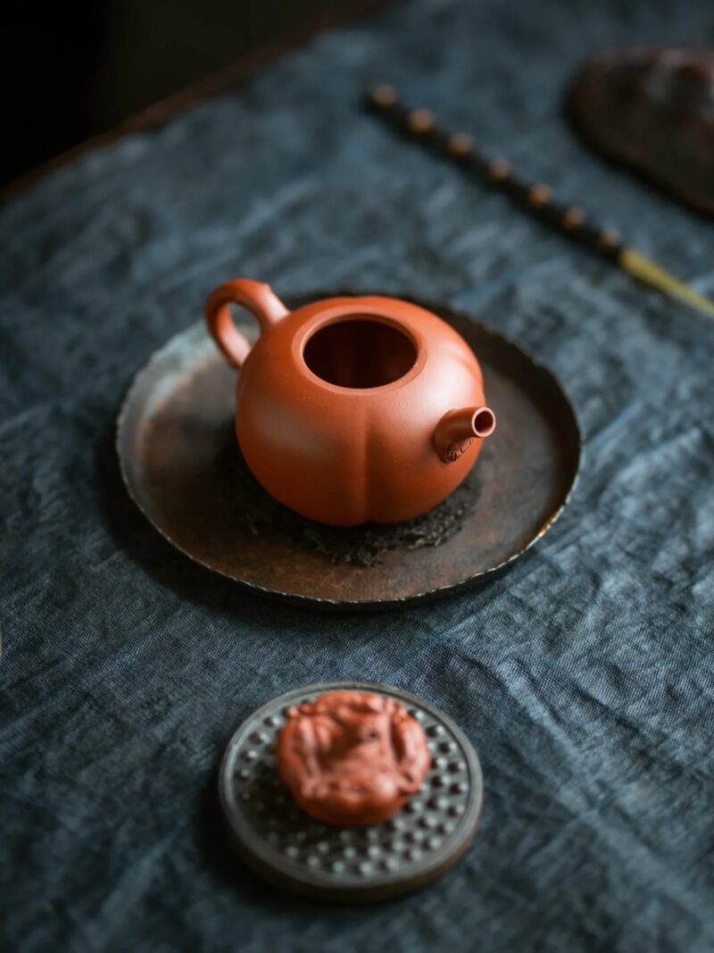 creative-xiao-hong-ni-persimmon-150ml-yixing-teapot-15