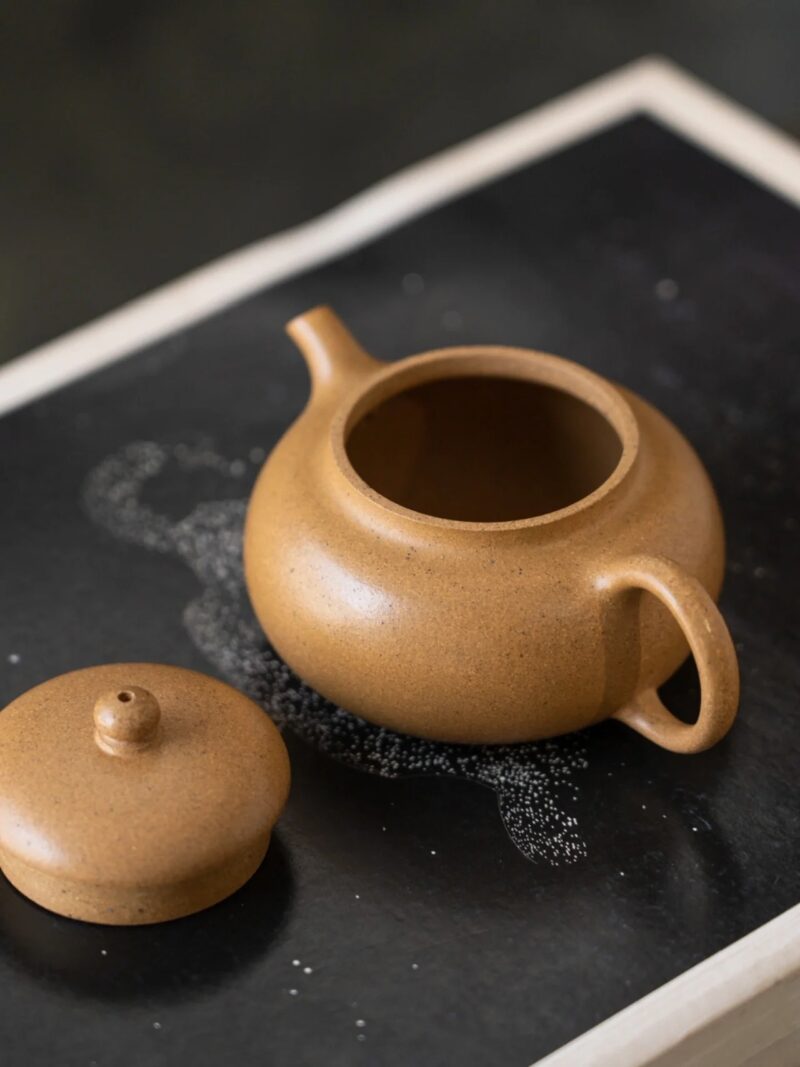 half-handmade-aged-duanni-qie-duan-150ml-yixing-teapot-6