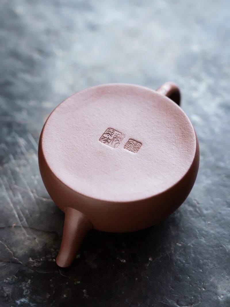 half-handmade-aged-zini-ban-yue-150ml-yixing-teapot-10