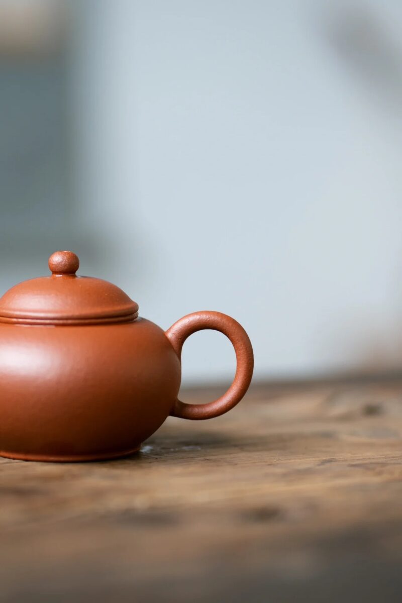 half-handmade-jiang-po-ni-shui-ping-130ml-yixing-teapot-1