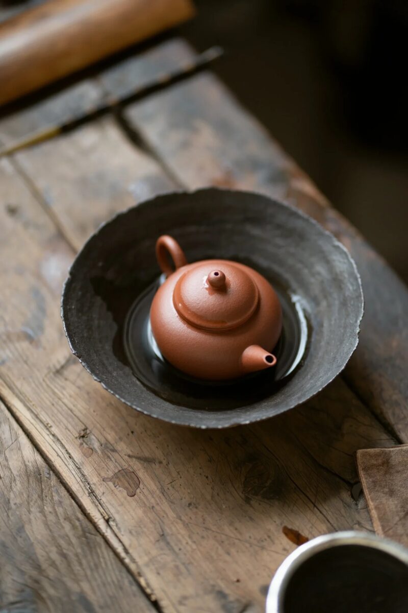 half-handmade-jiang-po-ni-shui-ping-130ml-yixing-teapot-10