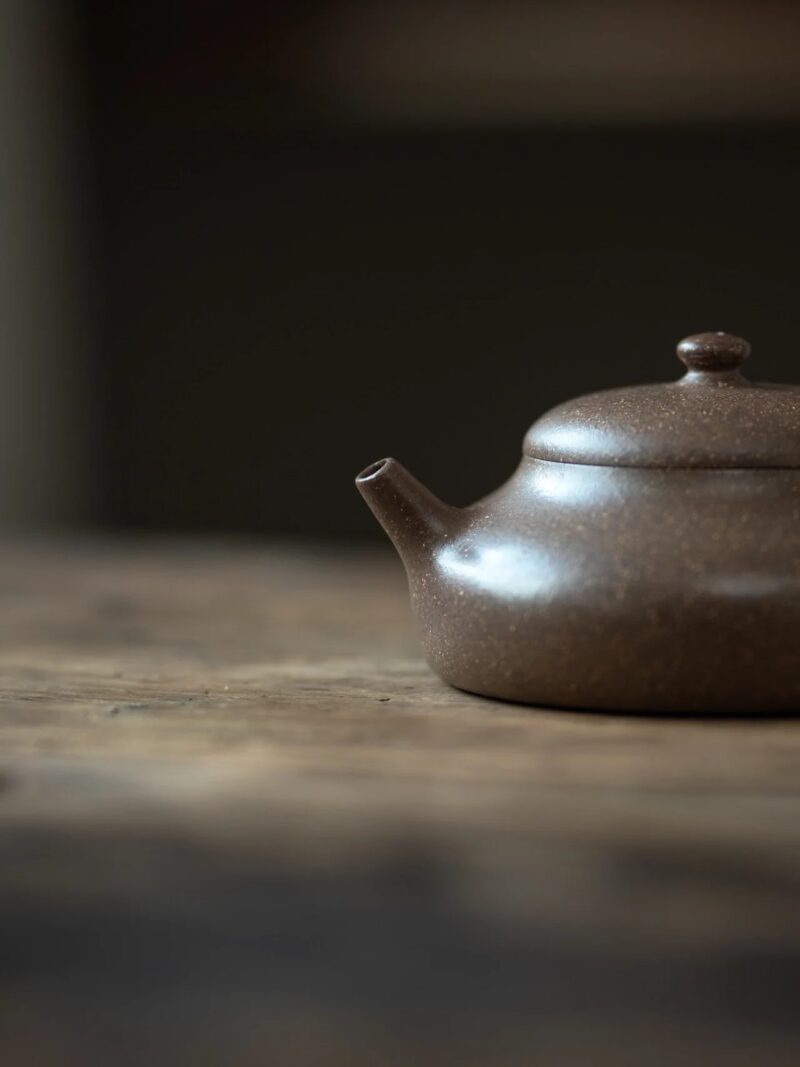 half-handmade-qing-hui-zini-jing-le-120ml-yixing-teapot-8