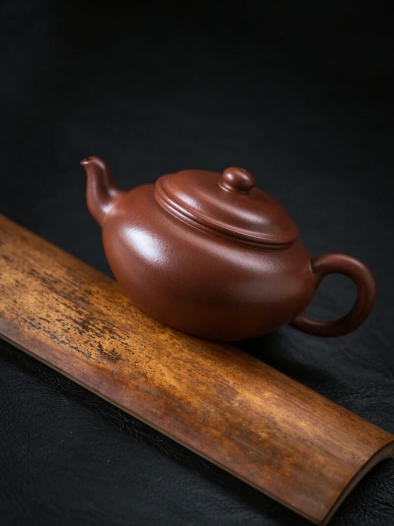 half-handmade-zini-bian-ying-200ml-yixing-teapot-10