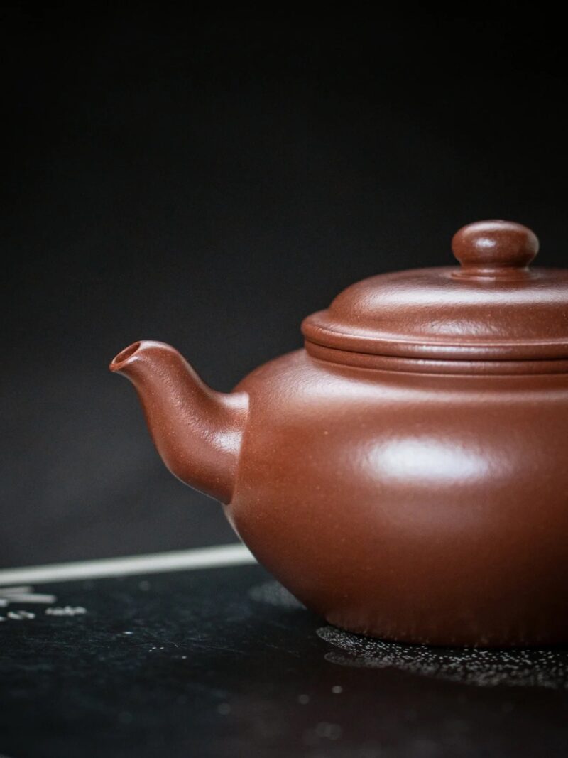 half-handmade-zini-bian-ying-200ml-yixing-teapot-4