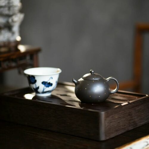 half-handmade-hei-xin-tu-dou-kou-xi-shi-150ml-yixing-teapot-1