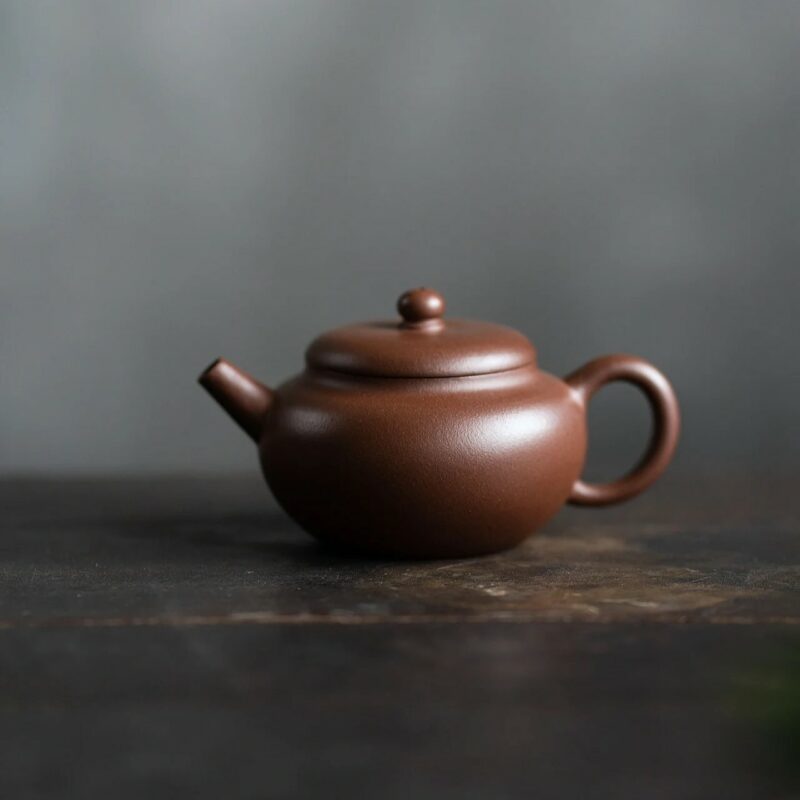 aged-zini-yuan-gu-100ml-yixing-teapot-1