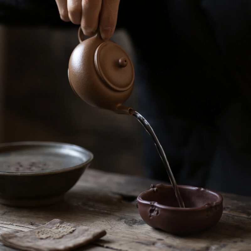 half-handmade-aged-duanni-xiang-yu-gong-deng-130ml-yixing-teapot-2