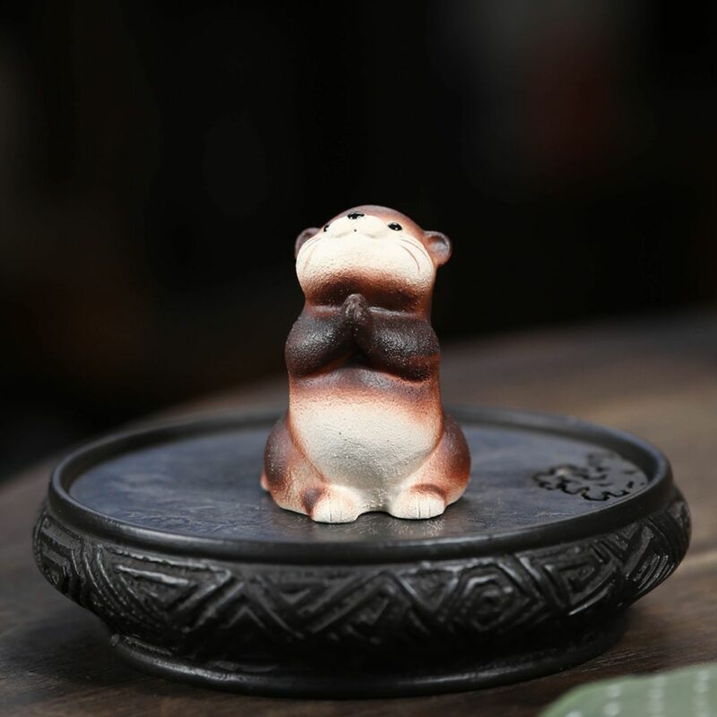 handmade-zisha-yixing-clay-otter-tea-pet-9