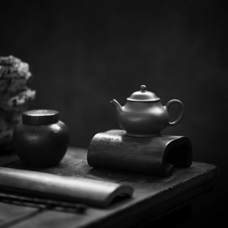half-handmade-zhuni-pan-hu-100ml-yixing-teapot-4