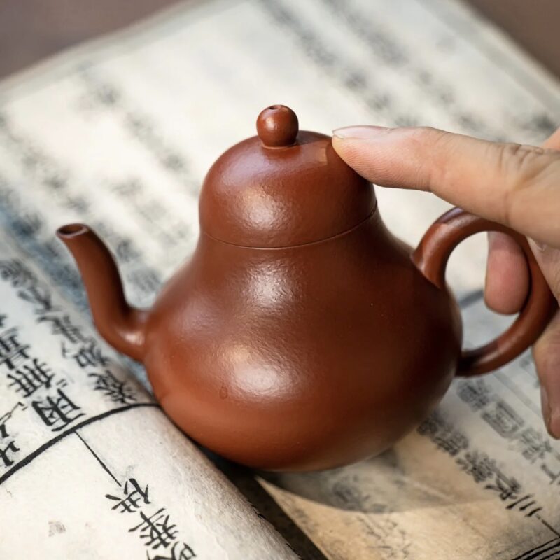 half-handmade-zhuni-si-ting-150ml-yixing-teapot-1