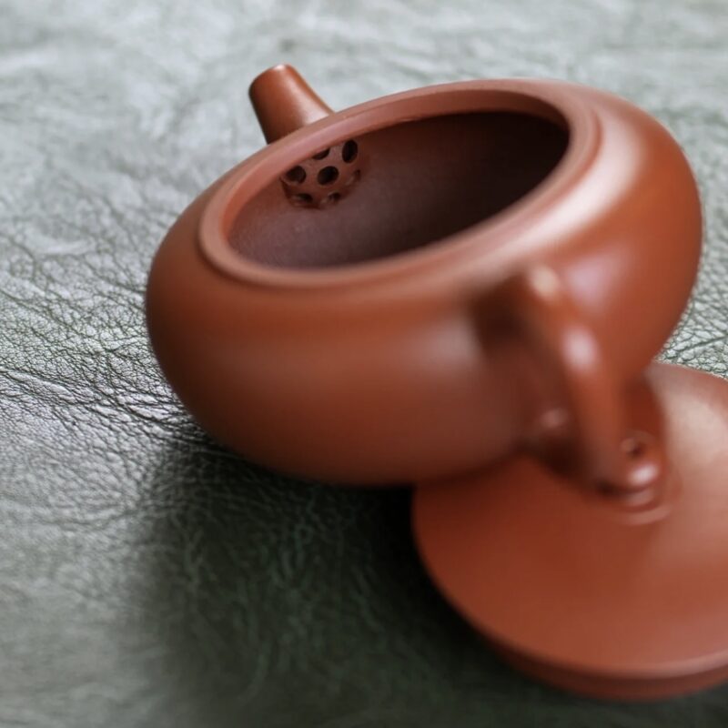 half-handmade-xiao-mei-yao-zhuni-small-flat-80ml-yixing-teapot-11