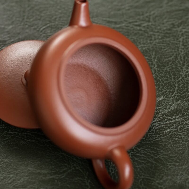 half-handmade-xiao-mei-yao-zhuni-small-flat-80ml-yixing-teapot-9
