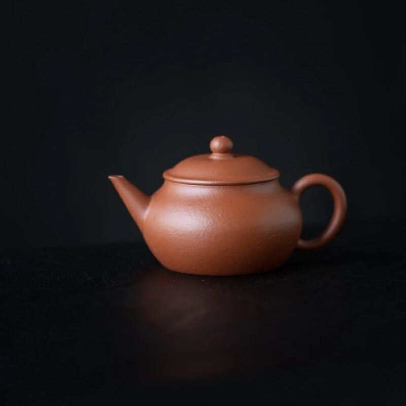 half-handmade-zhuni-shui-ping-100ml-yixing-teapot-3