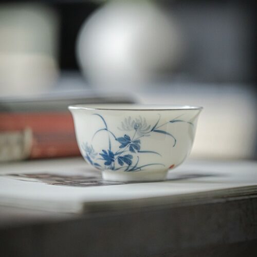 qinghua-ceramic-chrysanthemum-100ml-host-tea-cup-1