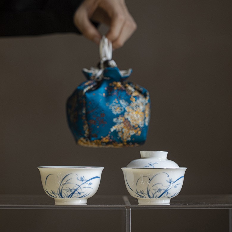 qinghua-white-porcelain-orchid-100ml-tea-set-2
