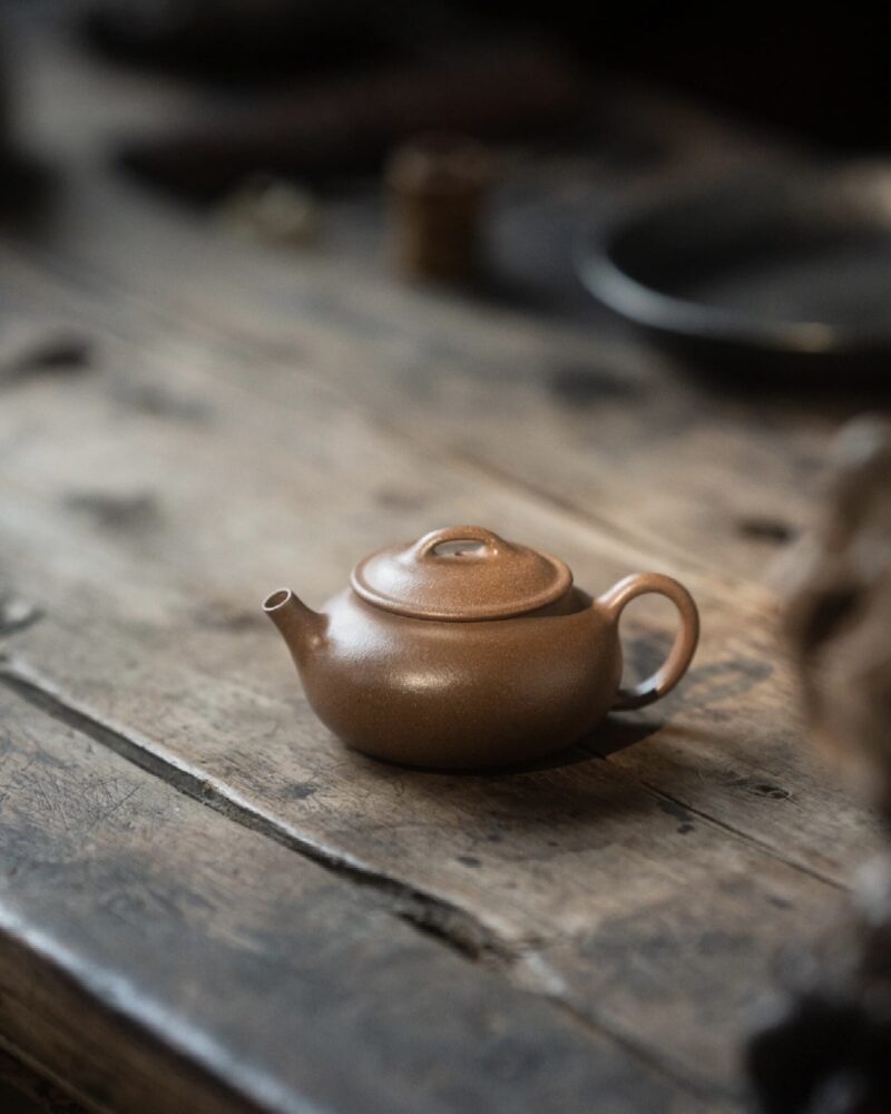 half-handmade-aged-duanni-tang-po-80ml-yixing-teapot-2
