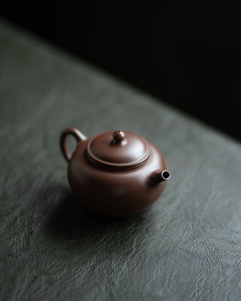 half-handmade-aged-zini-gong-zhu-160ml-yixing-teapot-4