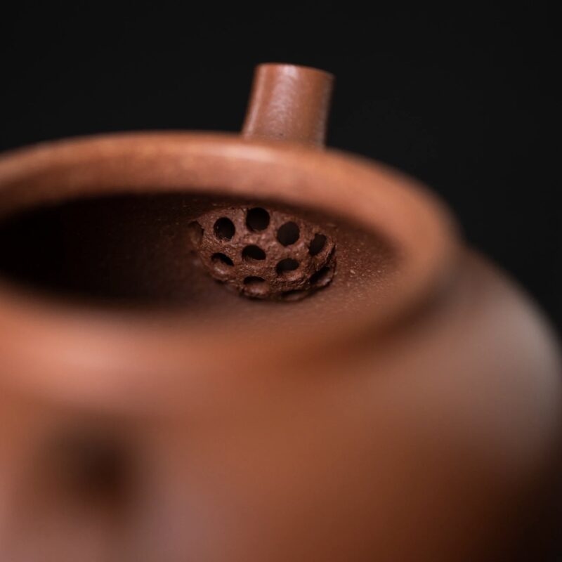 half-handmade-jiang-po-ni-ju-lun-120ml-yixing-teapot-10