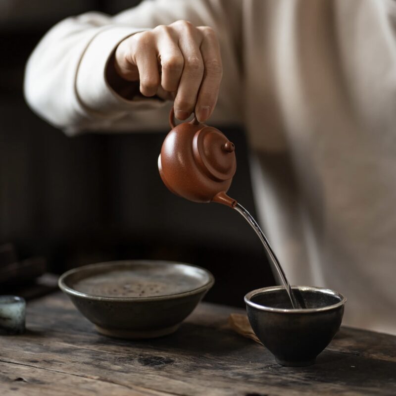half-handmade-jiang-po-ni-ju-lun-120ml-yixing-teapot-2